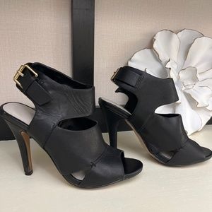 Looking for my PETITES!  SIZE 5